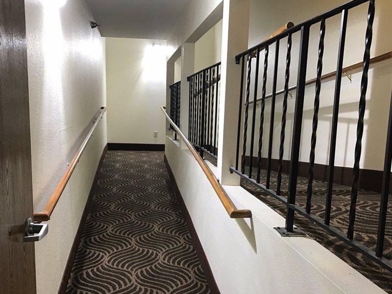 Мотель Super 8 By Wyndham Omaha/West Dodge Екстер'єр фото